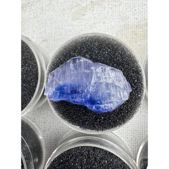 Tanzanite Crystals Lot - 139 carats - Picture 6 of 9